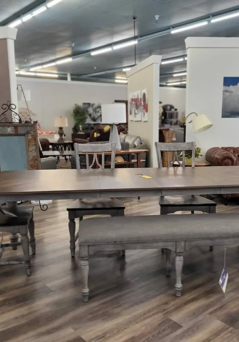 Dinning room flooring | Bow Family Furniture & Flooring